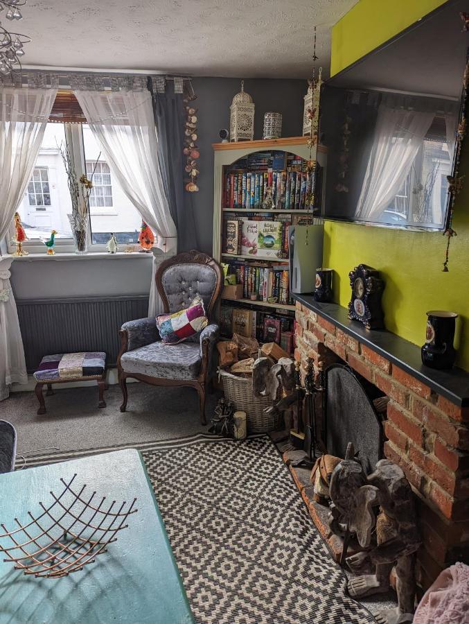 Quaint & Quirky House Colchester Town Centre ภายนอก รูปภาพ